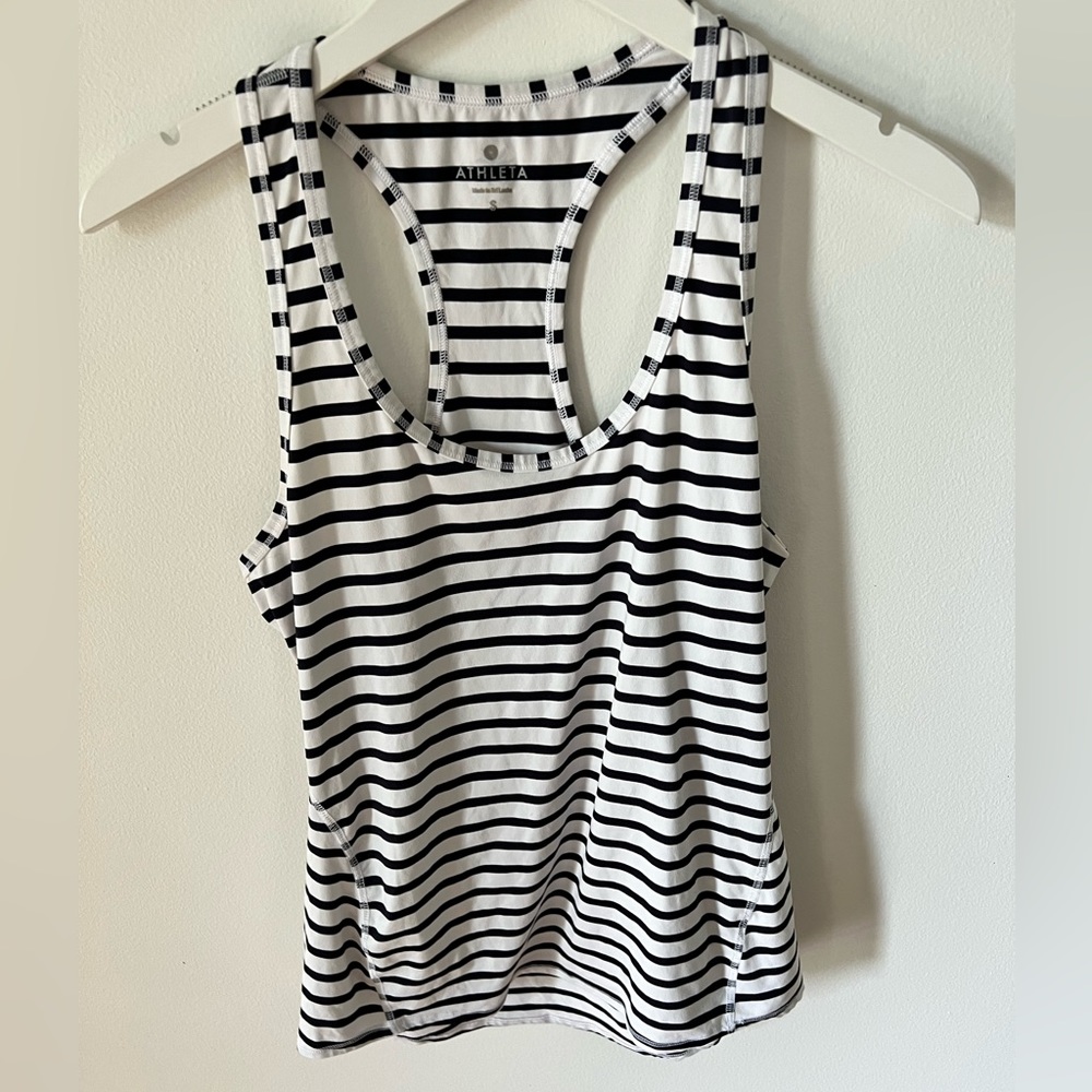 ATHLETA RACERBACK TANK TOP!
